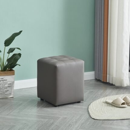 Αγόρασε CUBE GREY PU ΣΚΑΜΠΟ 35X35X42εκ. σε μοναδική τιμή στο clickforshop.gr
