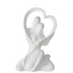 Βρες το Διακοσμητικό ArteLibre Ζευγάρι Αγκαλάζιεται Και Κρατάει Καρδιά Λευκό Κεραμικό 11x16x27.5cm σε μοναδική τιμή στο clickforshop.gr