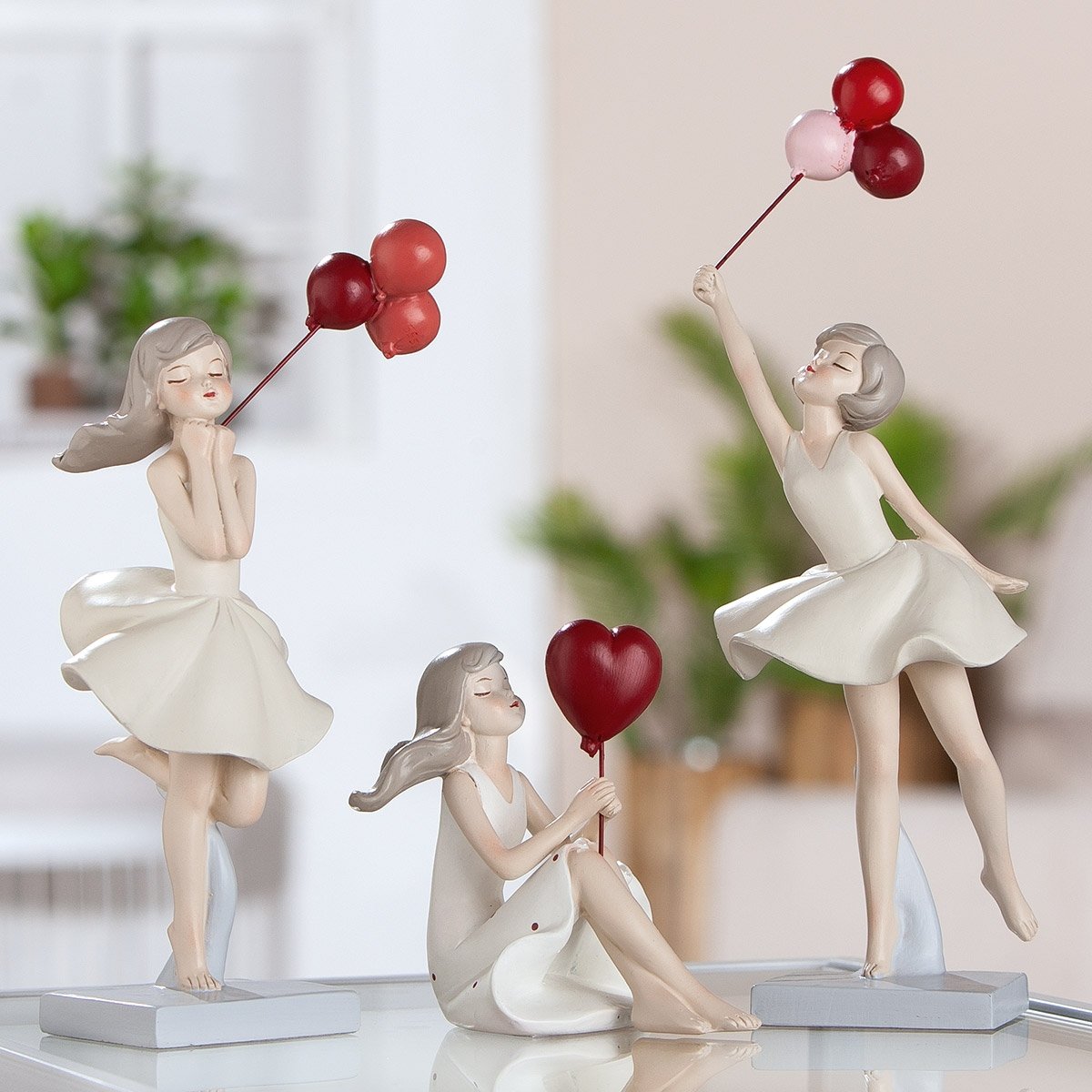 Φιγούρα Γυναίκα Πολυ Κρεμ/Κόκκινο 3Τμχ 6.5x9.5x23.5cm Βρες το Φιγούρα Γυναίκα Πολυ Κρεμ/Κόκκινο 3Τμχ 6.5x9.5x23.5cm σε μοναδική τιμή στο clickforshop.gr