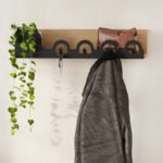 Βρες το Κρεμάστρα τοίχου Liora Megapap χρώμα sapphire oak 63x14x14εκ. σε μοναδική τιμή στο clickforshop.gr