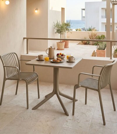 Βρες το Τραπεζαρία Groovy Zoi pakoworld σετ 3τεμ cappuccino PP 60x60x76εκ σε μοναδική τιμή στο clickforshop.gr